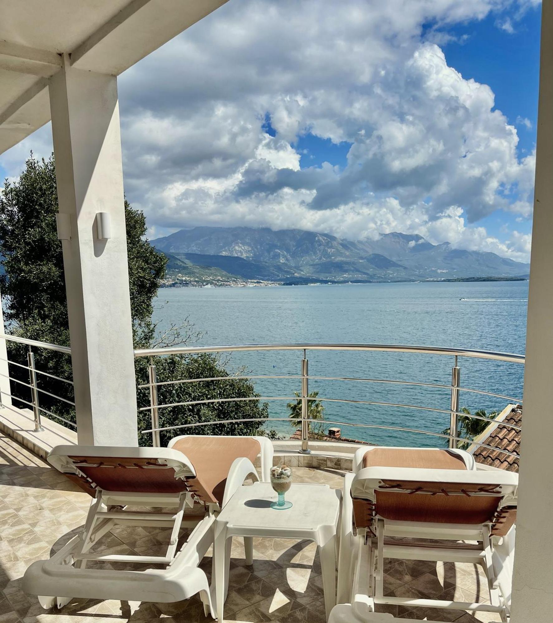 Seafront Montenegro1 Min To The Sea